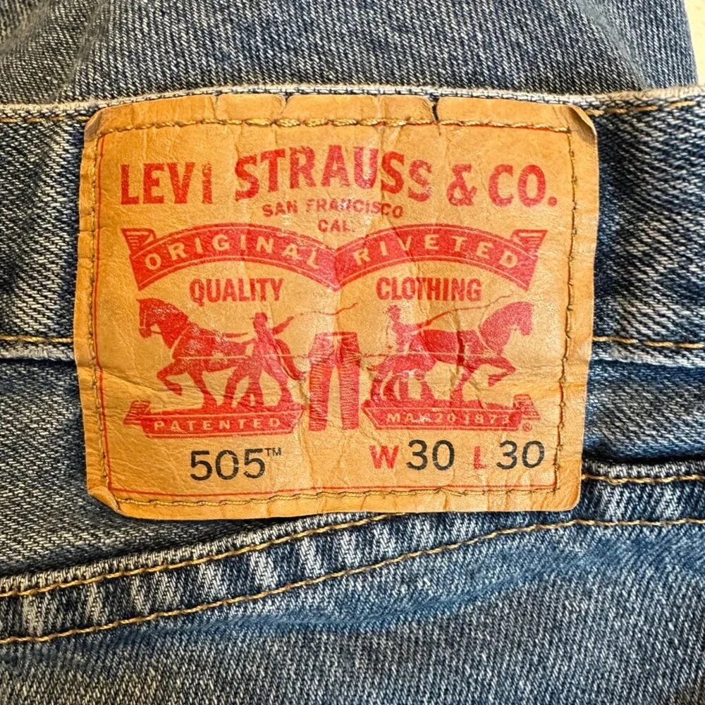 Levis these levi